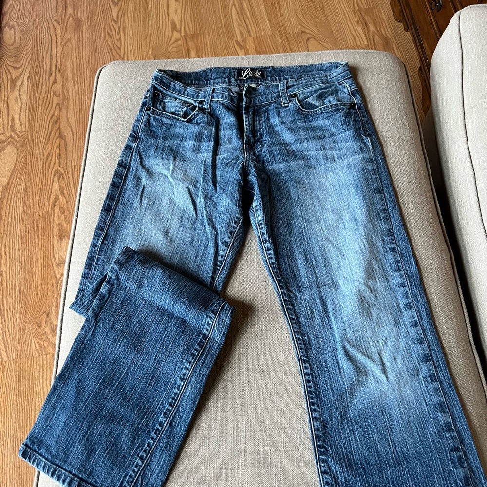 Lucky Brand Women’s boot cut Jeans in Classic Blue